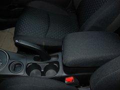 2011款 2.0L CVT 两驱 炫动版5座
