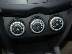 2011款 2.0L CVT 两驱 炫动版5座
