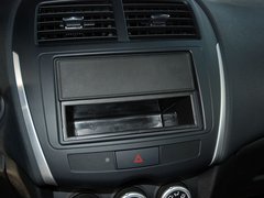 2011款 2.0L CVT 两驱 炫动版5座