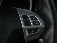 2011款 2.0L CVT 两驱 炫动版5座