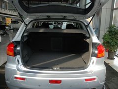 2011款 2.0L CVT 两驱 炫动版5座