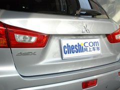 2011款 2.0L CVT 两驱 炫动版5座