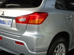 2011款 2.0L CVT 两驱 炫动版5座