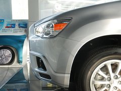 2011款 2.0L CVT 两驱 炫动版5座