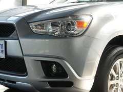 2011款 2.0L CVT 两驱 炫动版5座