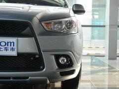 2011款 2.0L CVT 两驱 炫动版5座