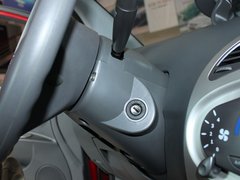 2011款 1.0L 手动 智尊型