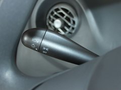 2011款 1.0L 手动 智尊型