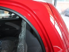 2011款 1.0L 手动 智尊型