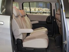 2011款 2.0 自动 豪华型 7座
