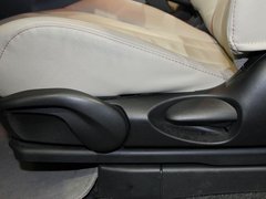 2011款 2.0 自动 豪华型 7座