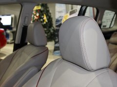 2011款 2.0 自动 豪华型 7座