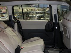 2011款 2.0 自动 豪华型 7座