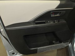 2011款 2.0 自动 豪华型 7座