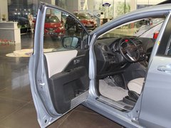 2011款 2.0 自动 豪华型 7座
