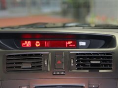 2011款 2.0 自动 豪华型 7座