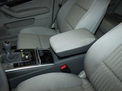 2011款 2.0 TFSI 手动标准型