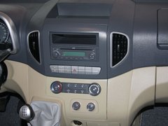 2011款 2.8 手动 HFC4DA1-2B2 豪华型