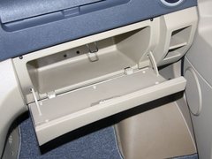 2011款 2.8 手动 HFC4DA1-2B2 豪华型