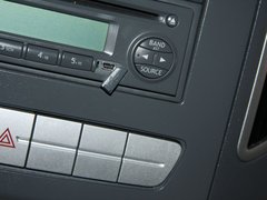2011款 2.8 手动 HFC4DA1-2B2 豪华型