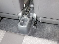 2011款 1.3 手动 导航版 4座
