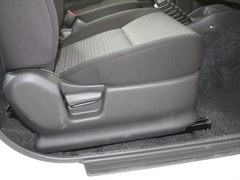 2011款 1.3 手动 导航版 4座