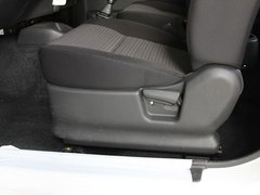 2011款 1.3 手动 导航版 4座