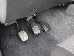 2011款 1.3 手动 导航版 4座