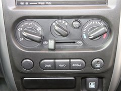 2011款 1.3 手动 导航版 4座