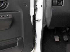 2011款 1.3 手动 导航版 4座