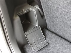 2011款 1.3 手动 导航版 4座