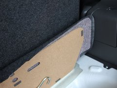 2011款 1.3 手动 导航版 4座