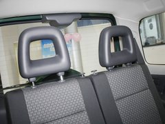 2011款 1.3 自动 单色版 4座