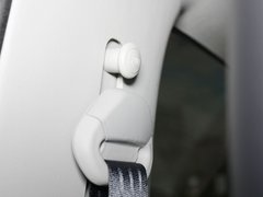 2011款 1.3 自动 单色版 4座