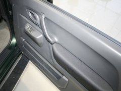 2011款 1.3 自动 单色版 4座