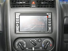 2011款 1.3 自动 单色版 4座