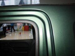 2011款 1.3 自动 单色版 4座
