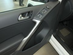2010款 2.0TSI 四驱旗舰导航版 5座
