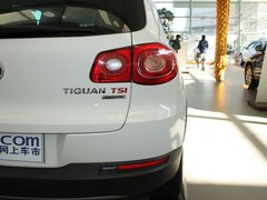 2010款 2.0TSI 四驱旗舰导航版 5座