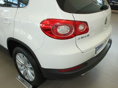 2010款 2.0TSI 四驱旗舰导航版 5座