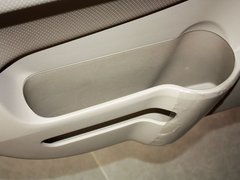 2011款 1.6L 手动 舒适版 5座