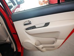 2011款 1.6L 手动 舒适版 5座