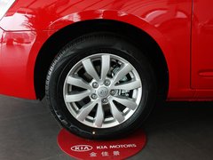2011款 1.6L 手动 舒适版 5座