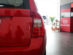 2011款 1.6L 手动 舒适版 5座