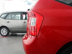 2011款 1.6L 手动 舒适版 5座