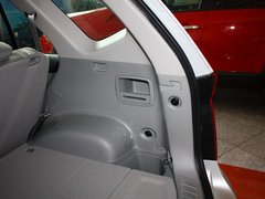 2011款 1.6L 手动 舒适版 5座