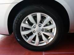 2011款 1.6L 手动 舒适版 5座