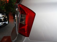2011款 1.6L 手动 舒适版 5座