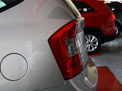 2011款 1.6L 手动 舒适版 5座