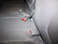 2011款 1.6L 手动 舒适版 5座